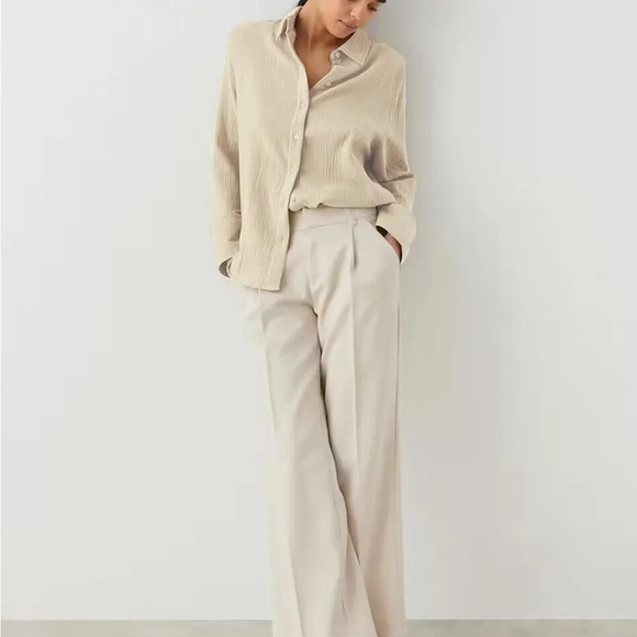 Textured Collared Neck Long Sleeve Shirt - Picture 4 of 12